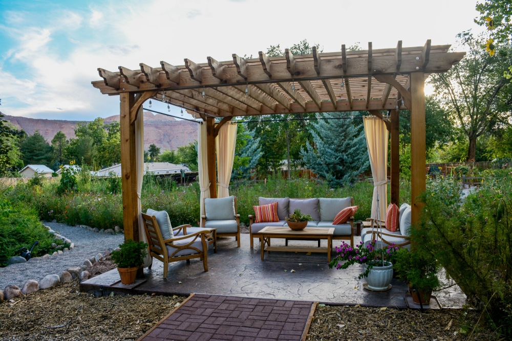 traditional pergola with a pergola garden design