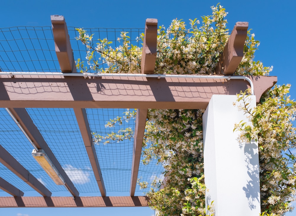 Garden white louvers roof - Building a pergola - Pergola builder California